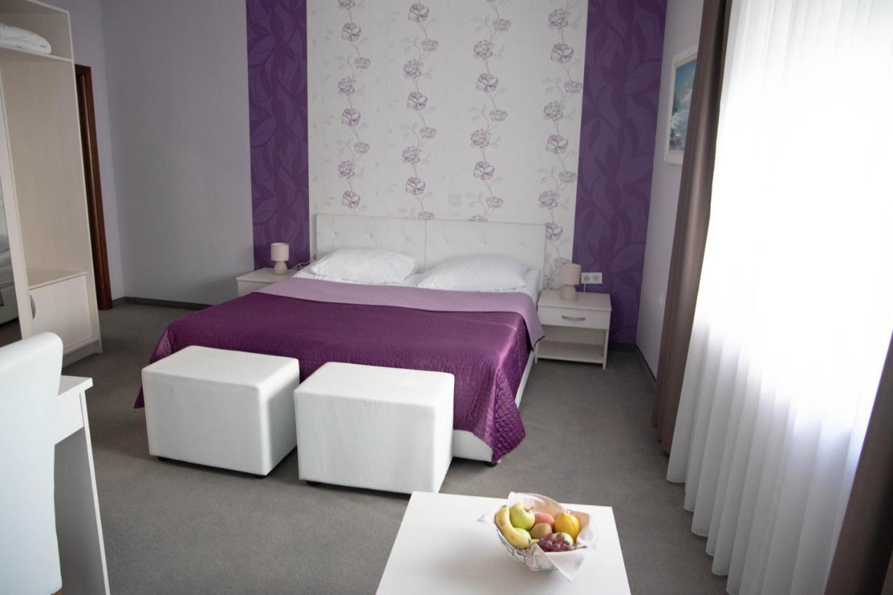 Art Hotel Славонски-Брод Экстерьер фото