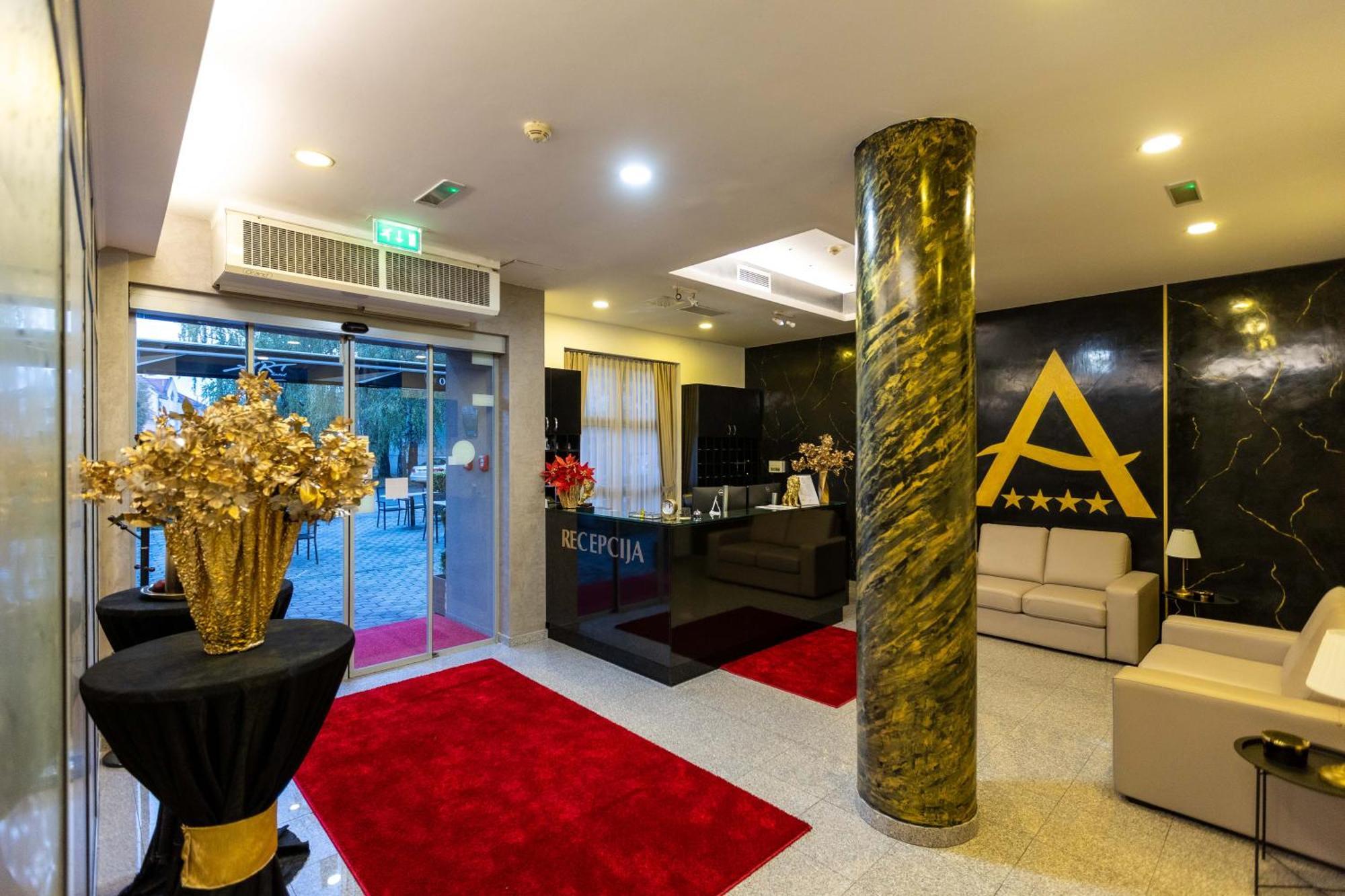 Art Hotel Славонски-Брод Экстерьер фото